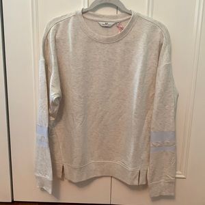 Vineyard vines sweatshirt